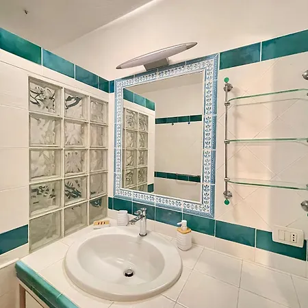 Itadhome - Hidden Window ألغيرو