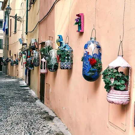 Itadhome - Hidden Window